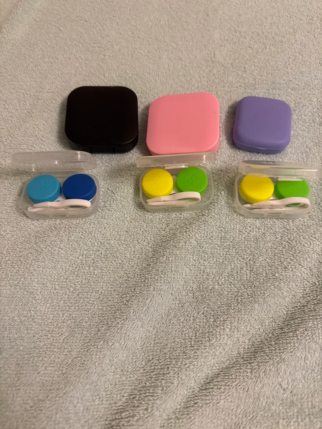 Contact Lens Travel Kit and Case image indicator(3)