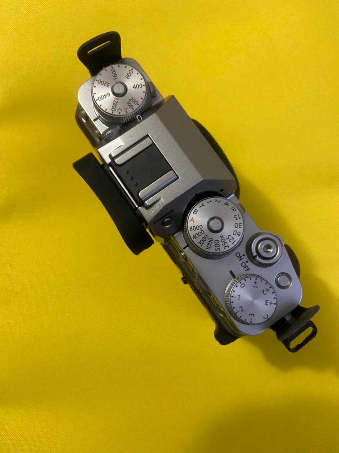 NEW Fujifilm X-T4 Mirrorless camera body(Silver) image indicator(4)