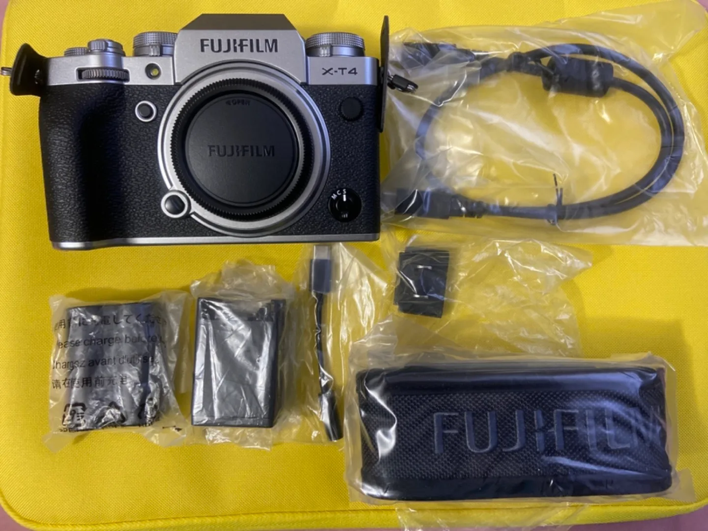 NEW Fujifilm X-T4 Mirrorless camera body(Silver) image indicator(6)