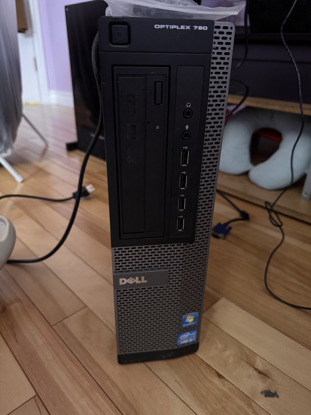 Dell Optiplex 780 Desktop Computer with RGB Keyboard - photo 3