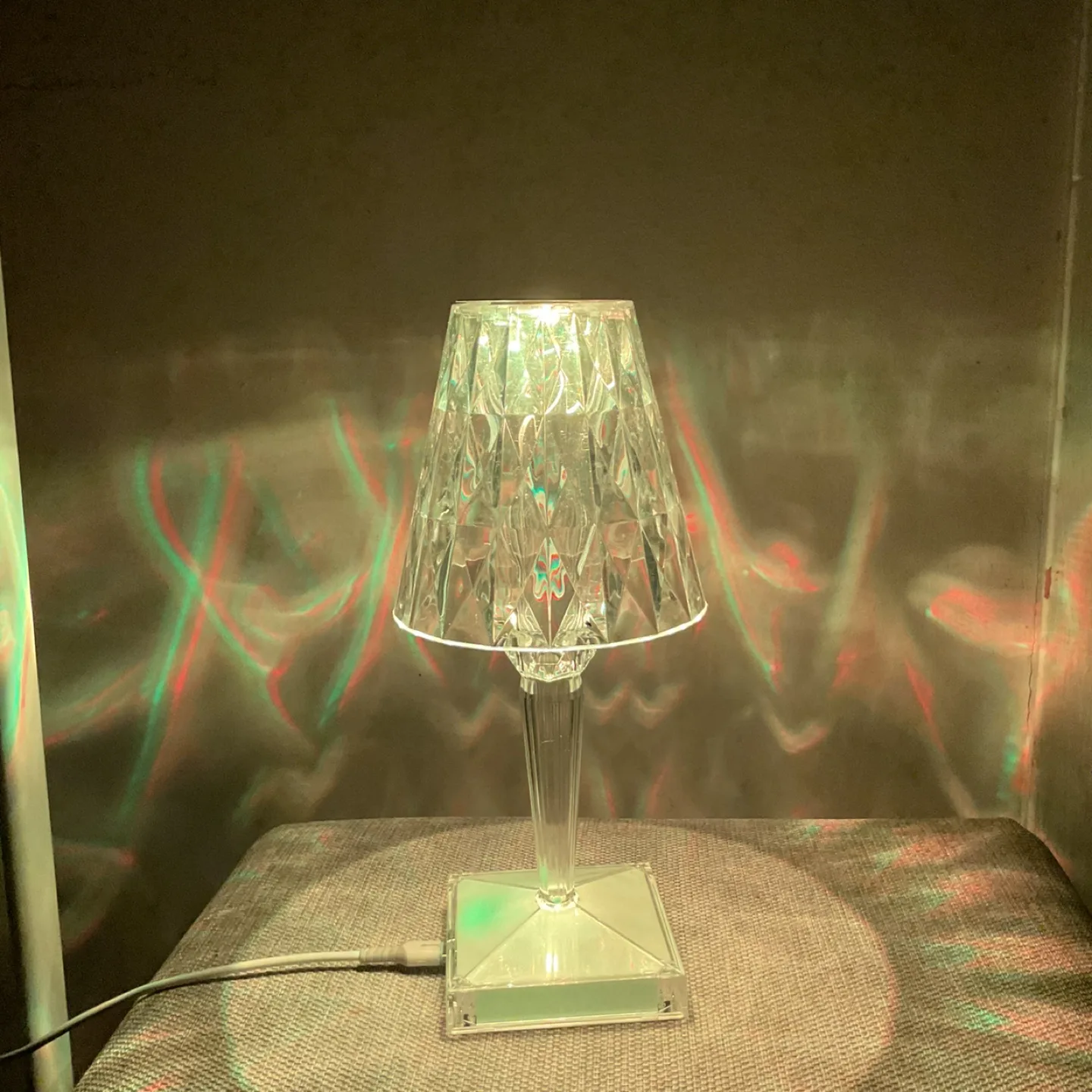 Colour-Changing LED Crystal Table Lamp image indicator(2)