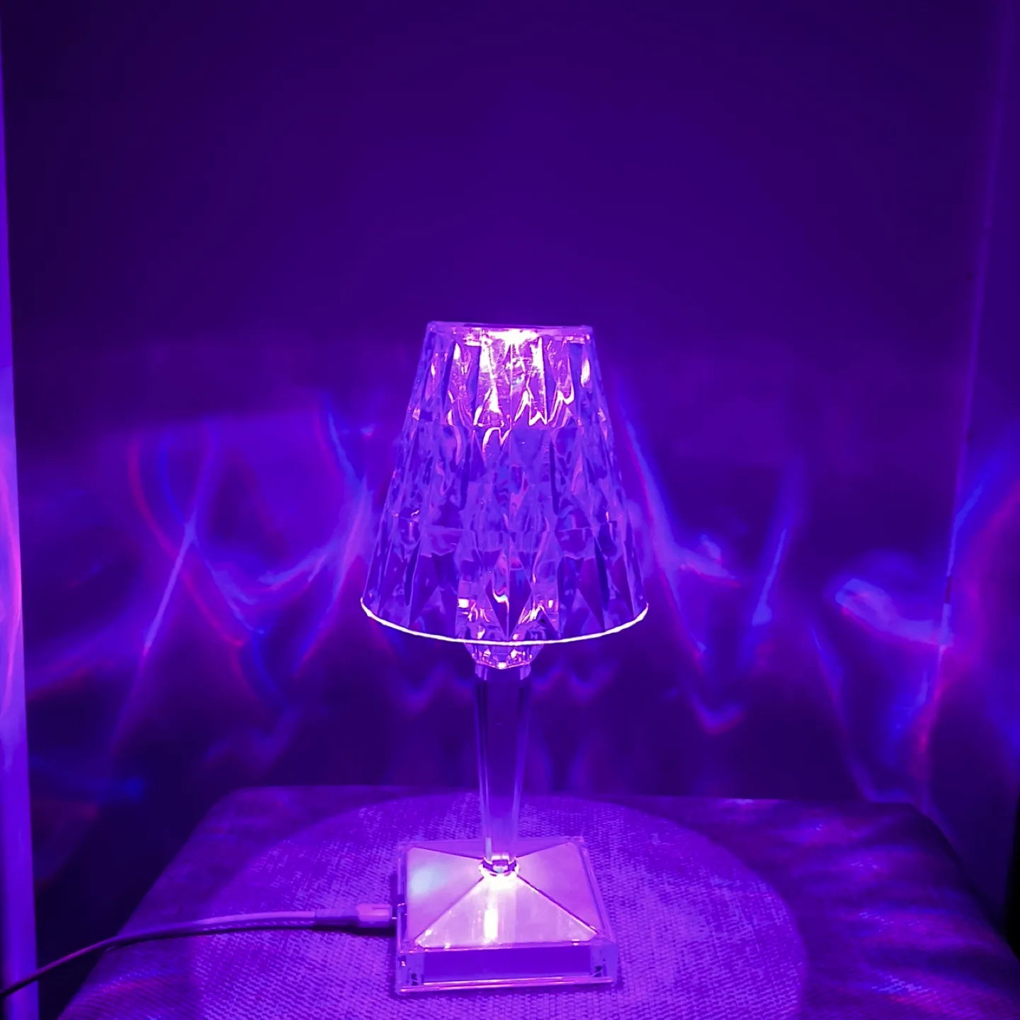 Colour-Changing LED Crystal Table Lamp image indicator(7)