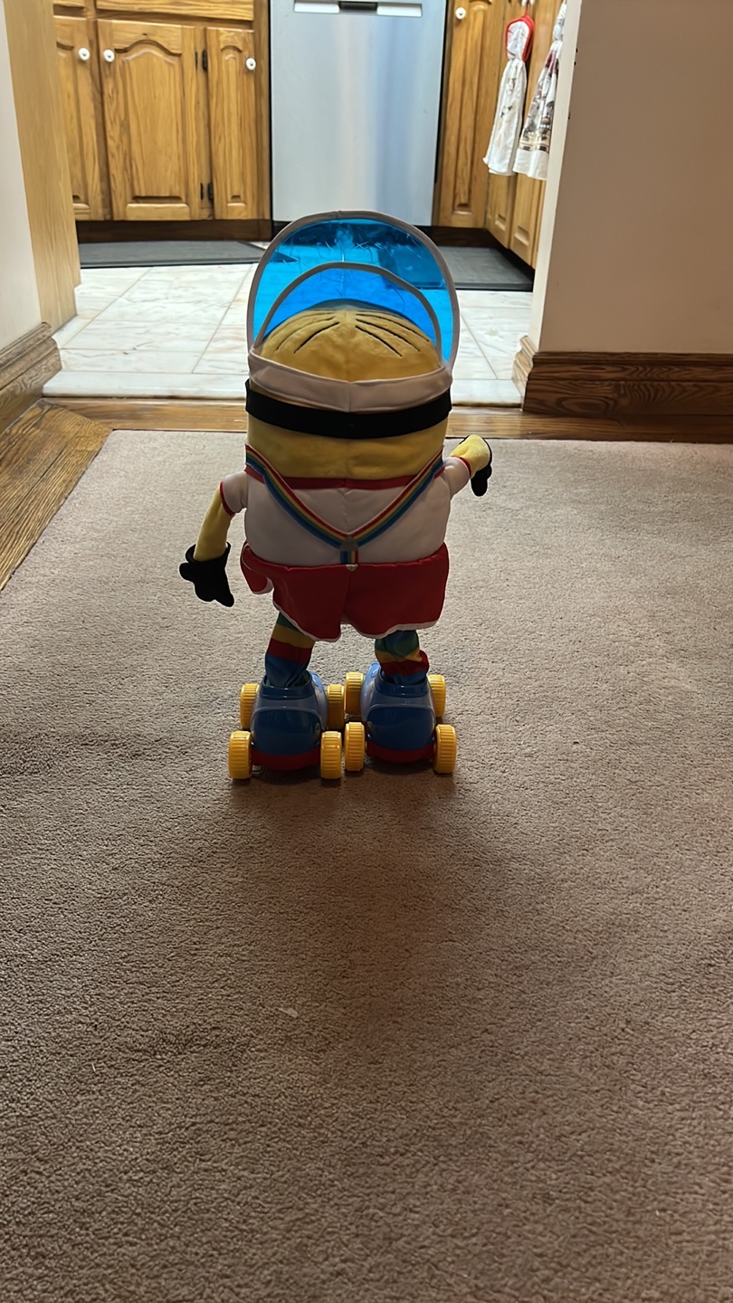 Minion Roller Skating Plush Toy - photo 3