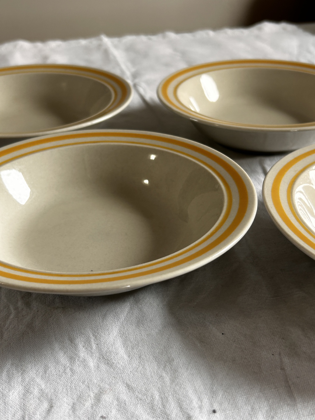 Set of 4 Vintage Newcor Stoneware Bowls - photo 4