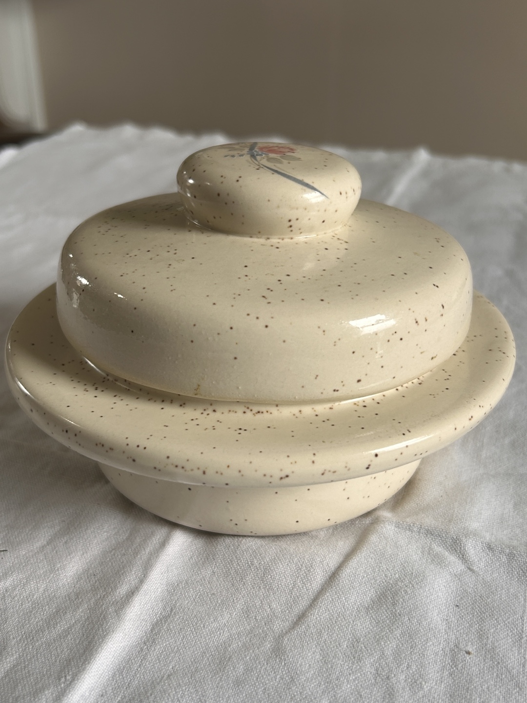 Vintage Speckled Cream Ceramic Butter Dish with Lid - photo 4