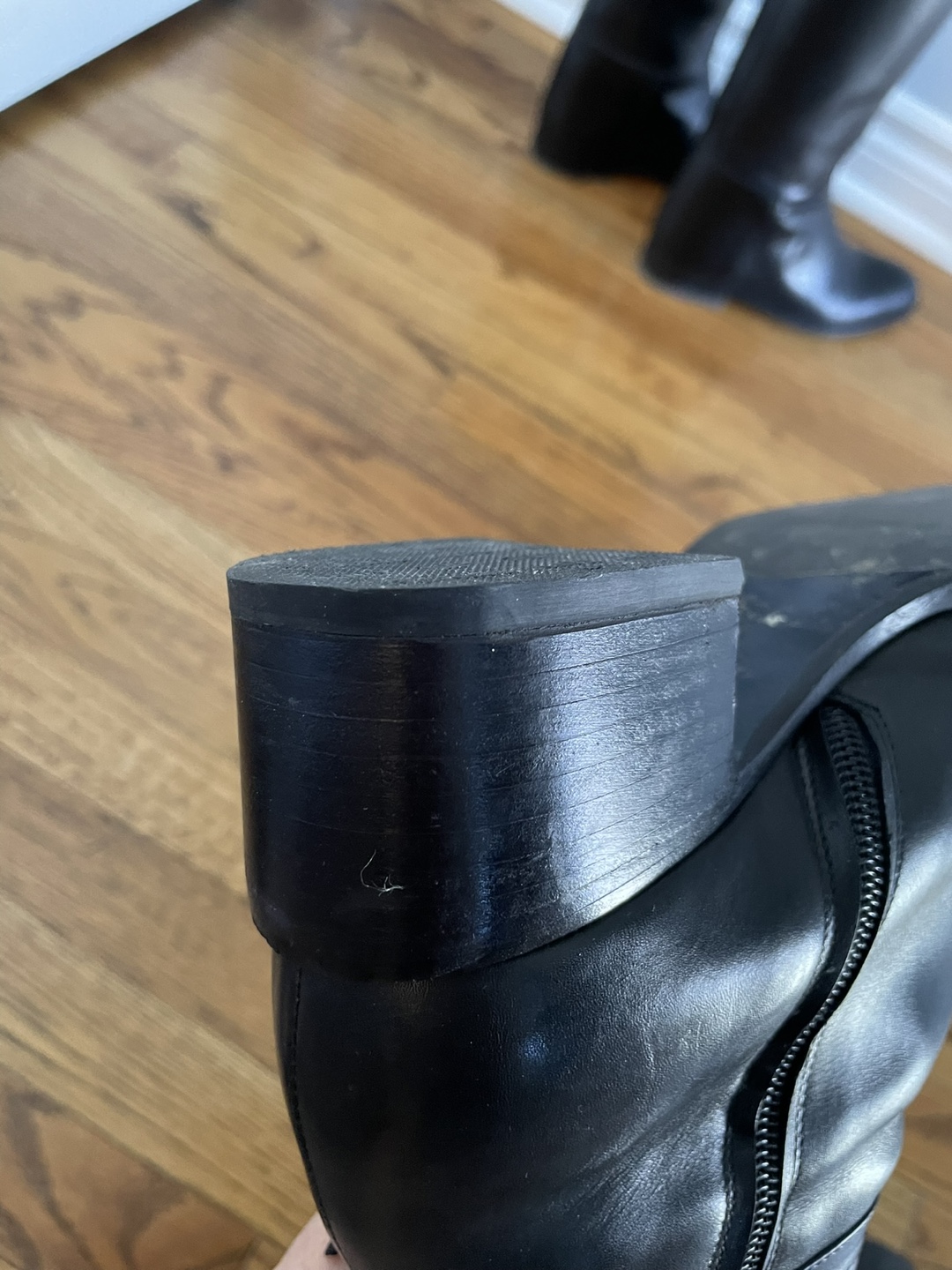 Bruno Magli leather boots, black, size 36/23.5 cm - photo 4