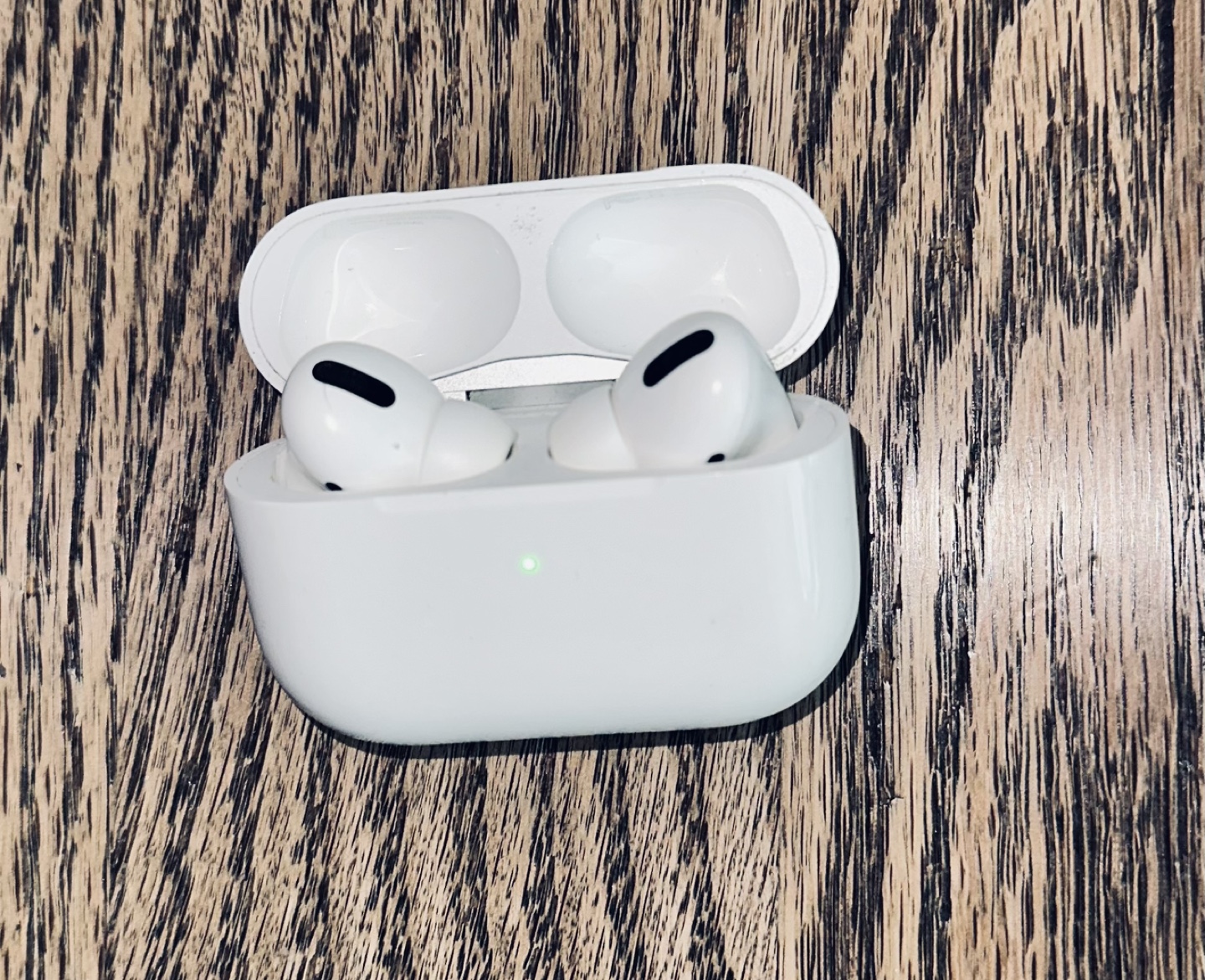 Apple AirPods Pro 2