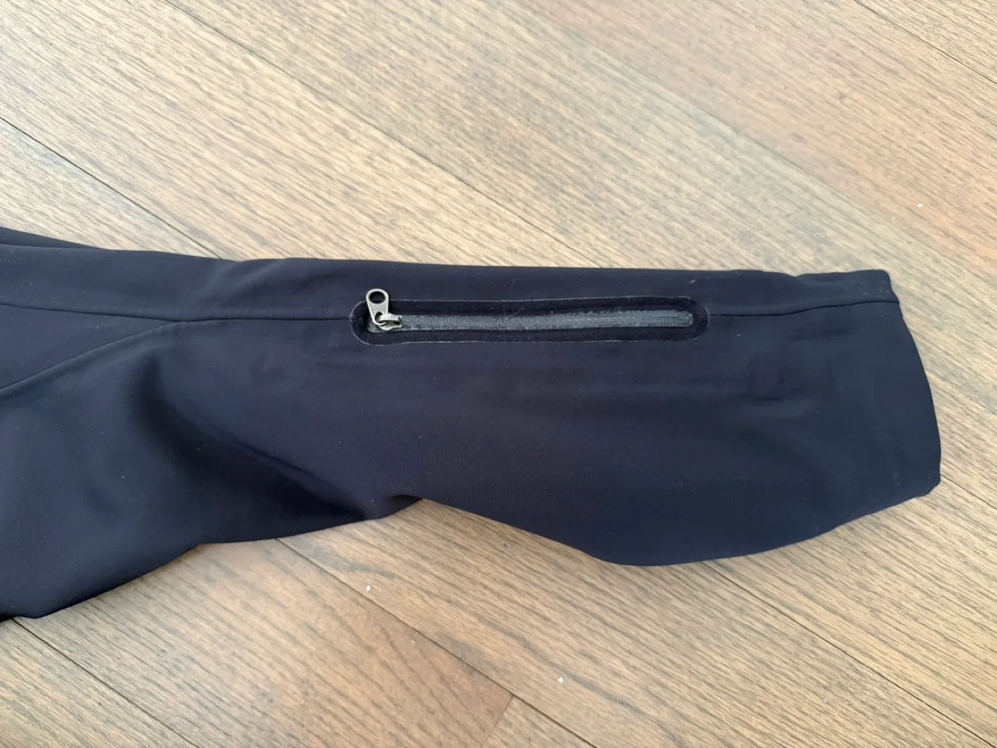 🔆Women's Black Softshell Jacket image indicator(9)