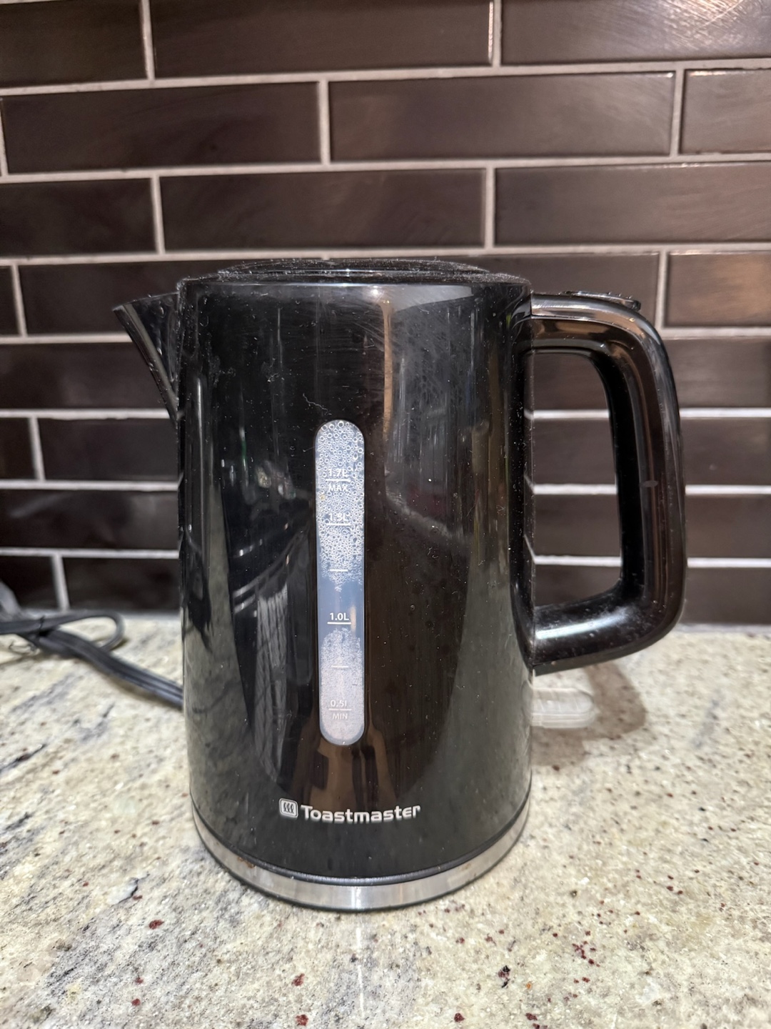 LAST OPPORTUNITY. Toastmaster Electric Kettle - 1 Liter