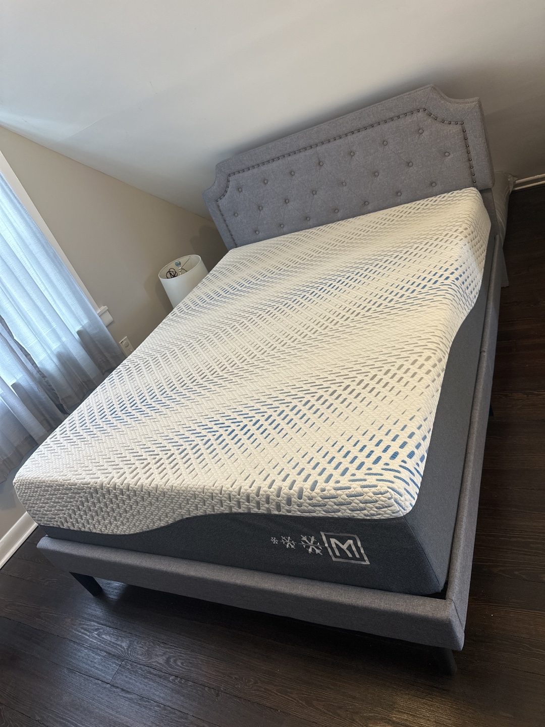 New queen size mattress and bed frame