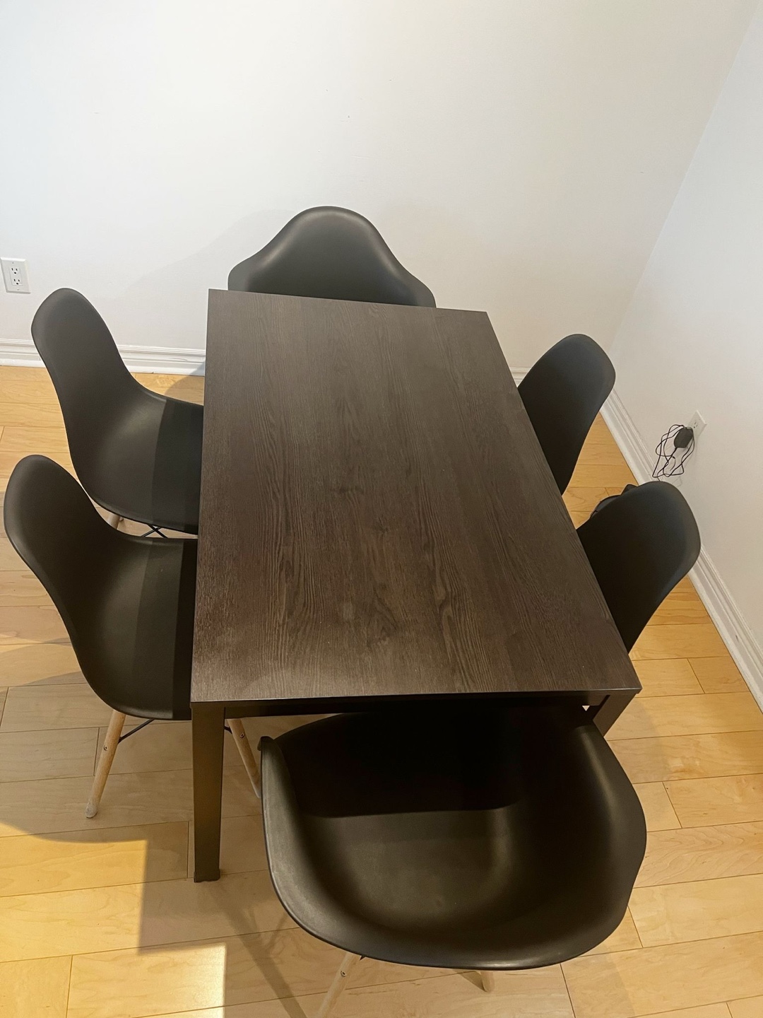 Modern Extendable Dining Table - Dark Wood Finish - photo 2