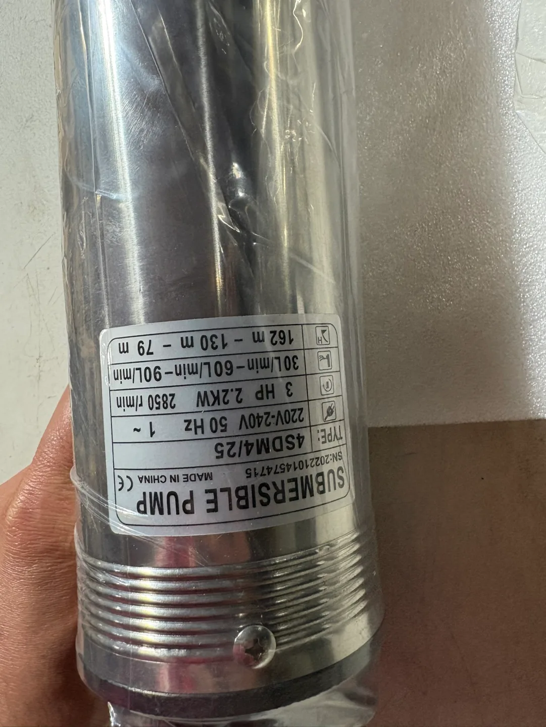 VEVOR 3HP Submersible Deep Well Pump with 33ft Cord image indicator(4)