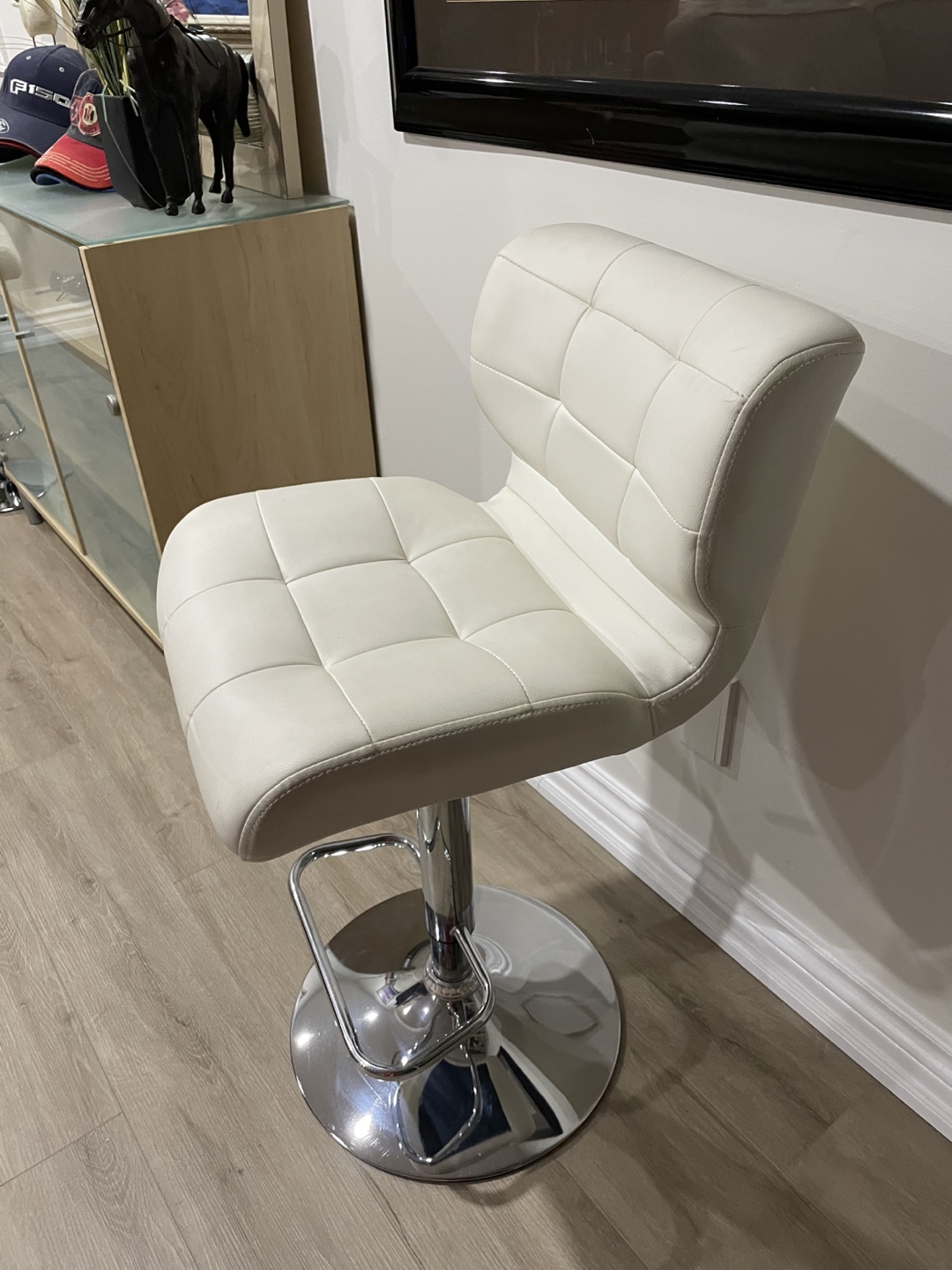 White Leather Bar Stool - photo 2