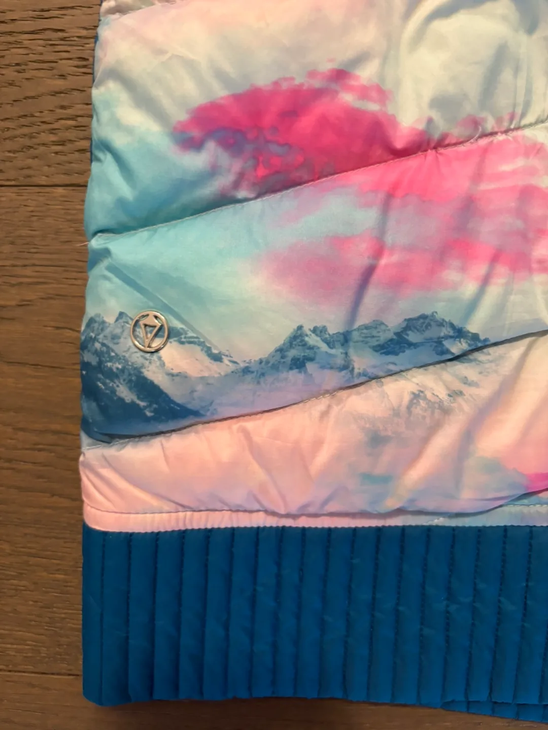 Ivivva by lululemon girls spring down vest sz 12 ret $225 image indicator(3)