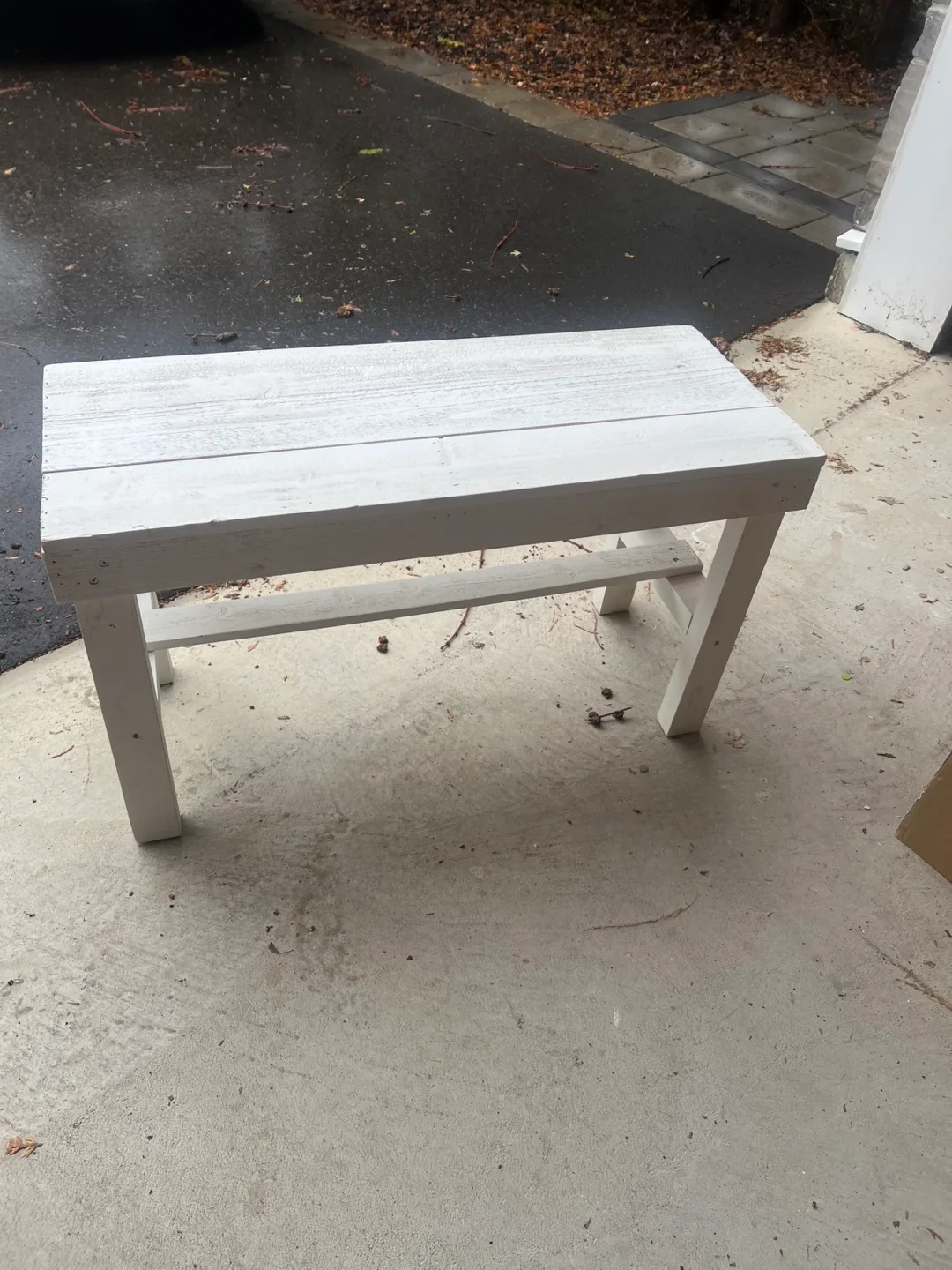 White Wooden Bench image indicator(4)