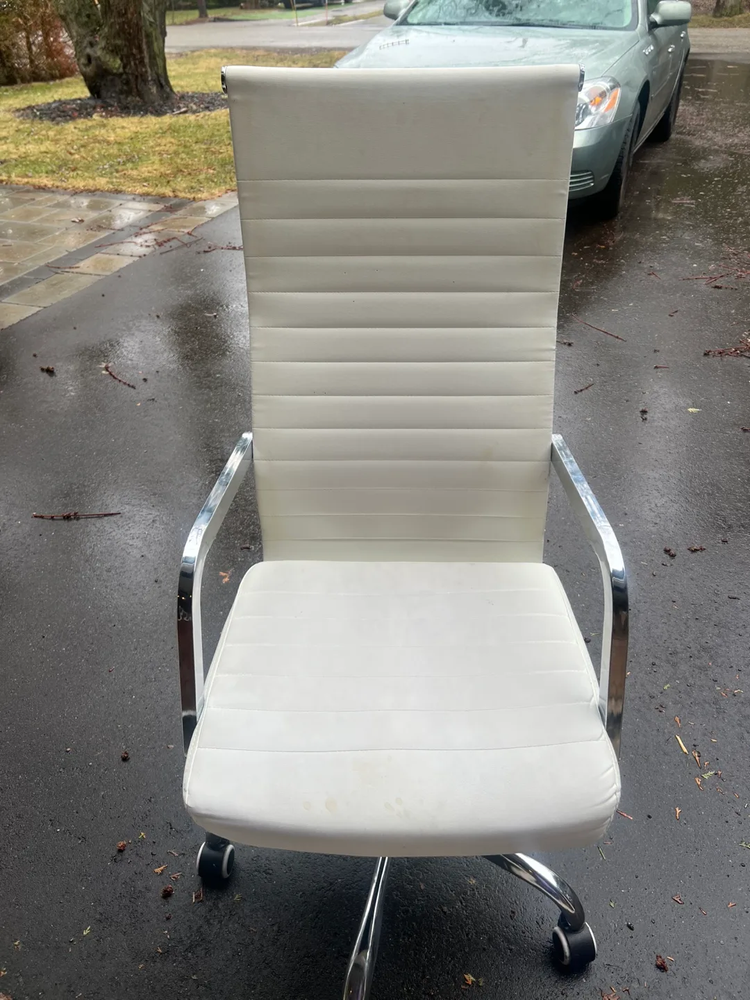 White Executive Office Chair image indicator(2)