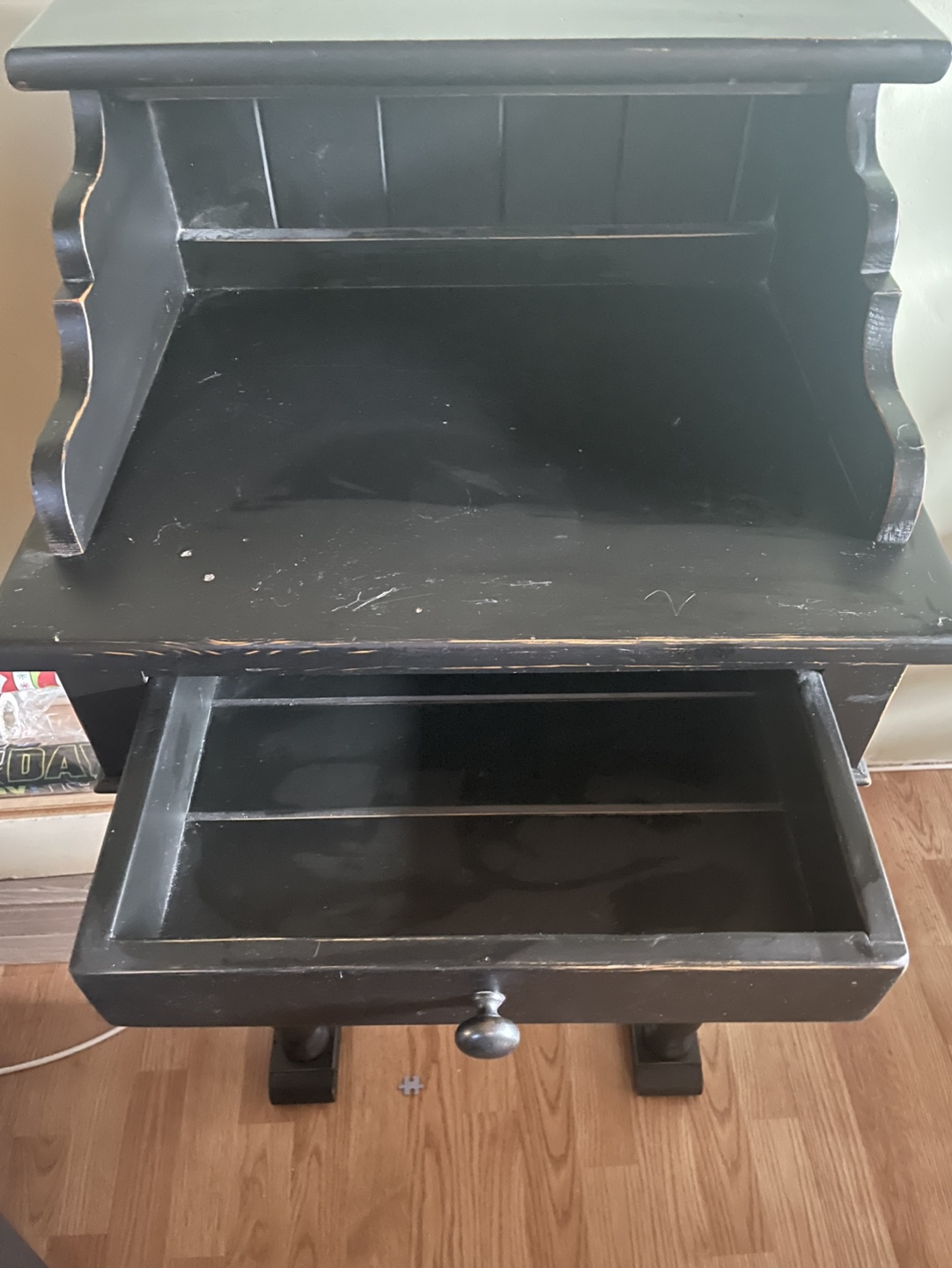 #freecycle Entrance Table - photo 2