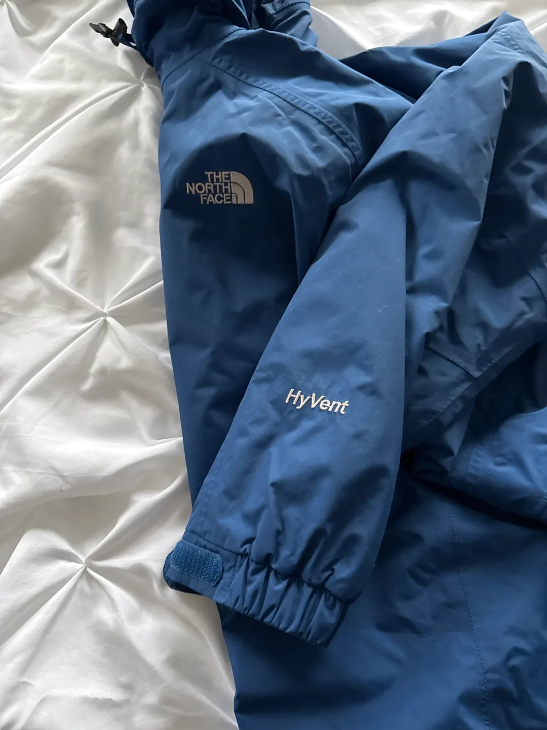 The North Face HyVent Men's Blue Jacket image indicator(3)