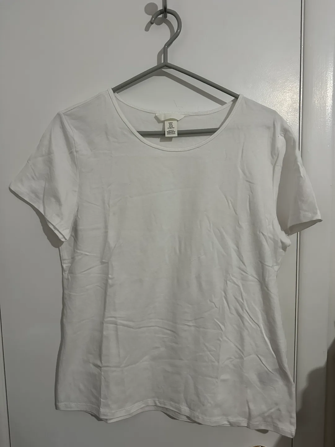 H&M White T-Shirt and Lady Belle Black Tank Top Bundle image indicator(3)