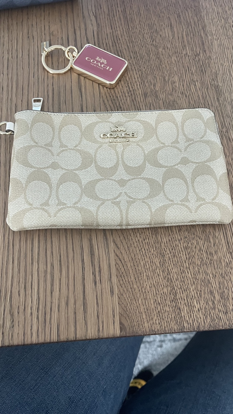 Coach Wristlet - photo 2