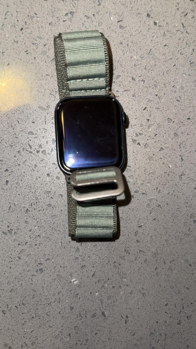 Apple Watch SE with Olive Green Sport Loop
