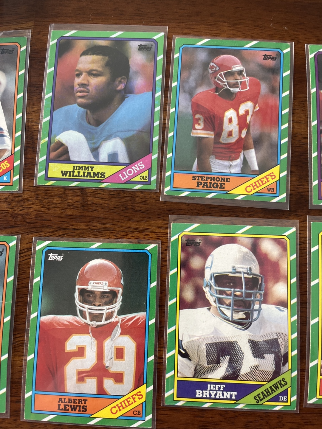 1985 Topps Football Card Lot - 20 Cards-$10 for all - photo 3
