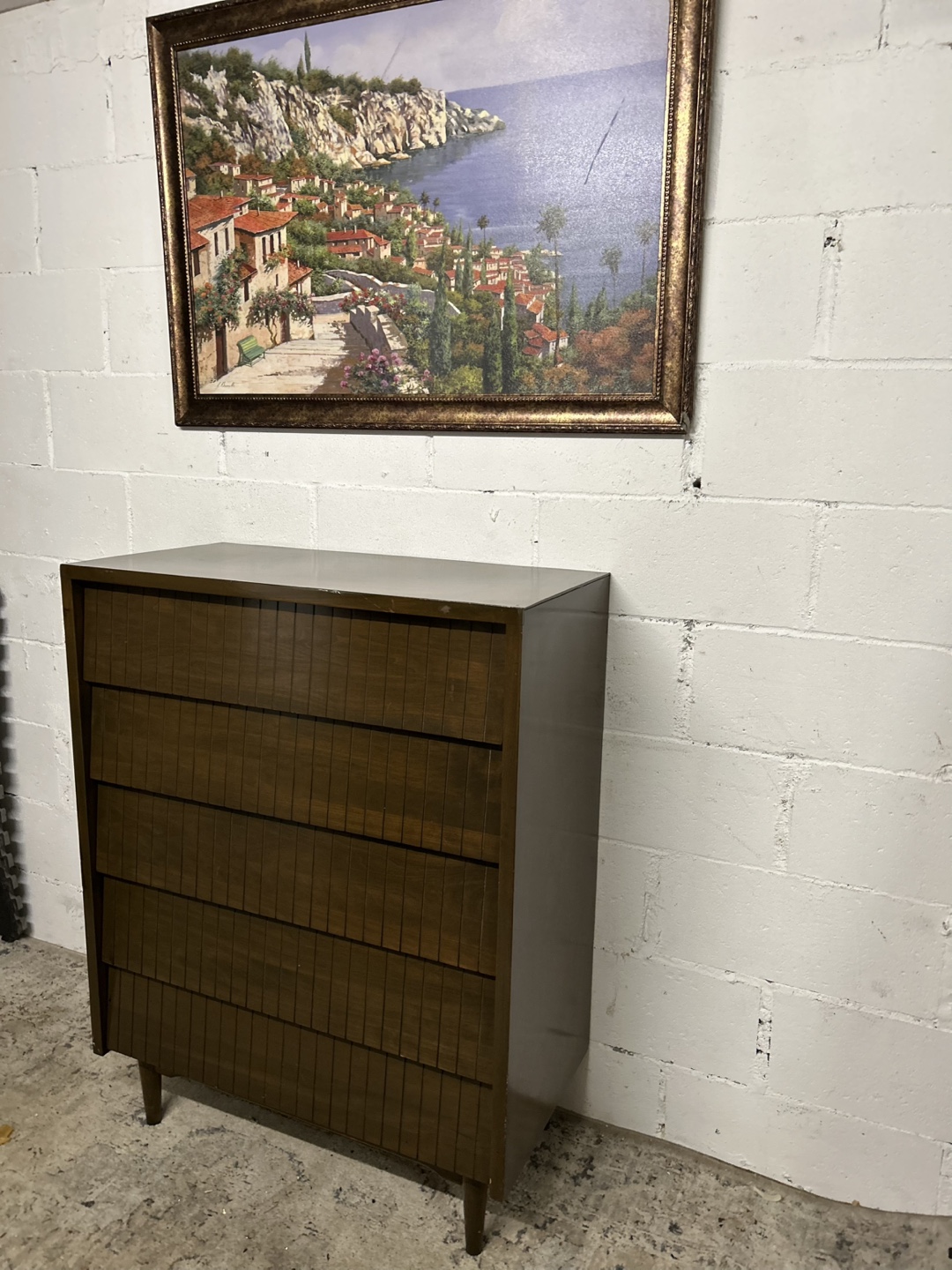 Free delivery Mid Century Modern dresser - photo 2
