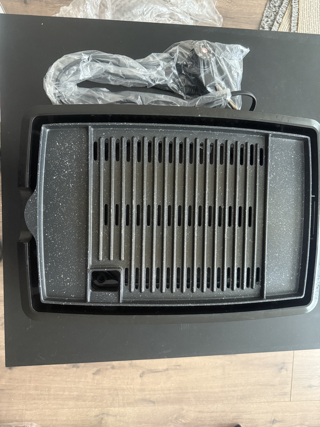 Starfrit The Rock Smokeless Indoor BBQ Grill