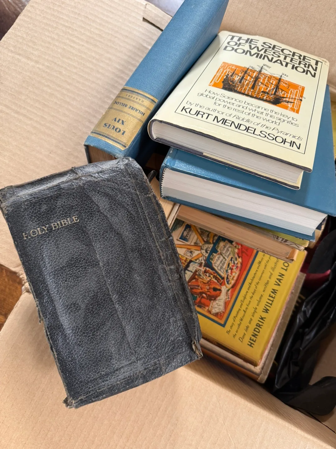 Lot of antique hard bound books image indicator(4)