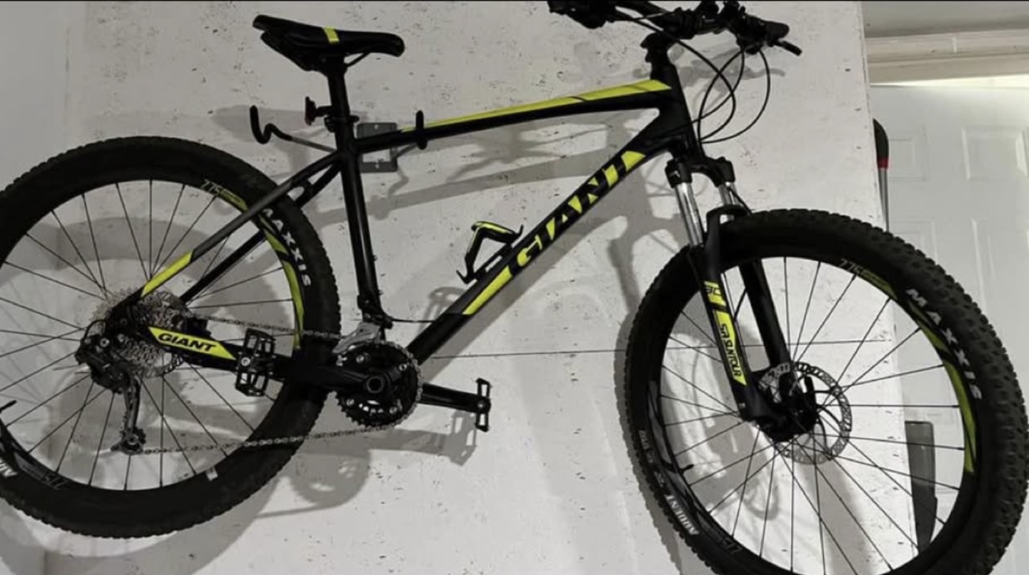 Giant Talon Mountain Bike Large
