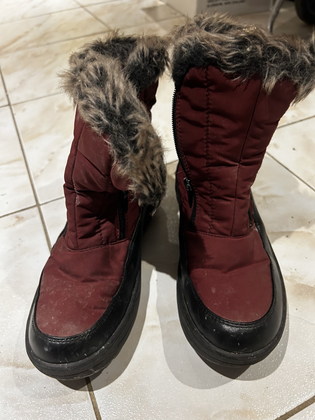Winter boots size 7