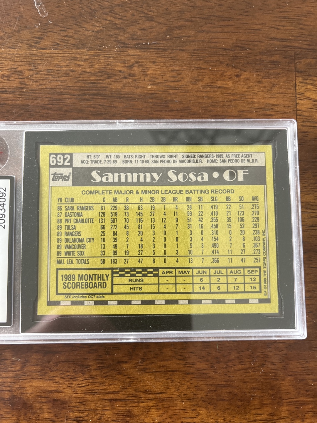 1990 Topps Sammy Sosa Rookie Card #692 - Graded PSA 9 Mint - photo 2