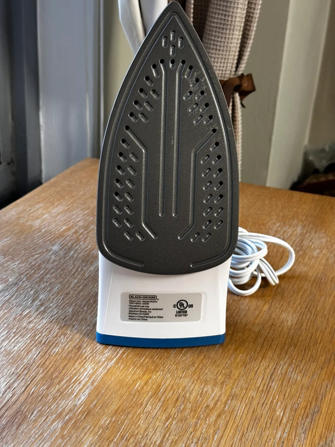 Black+Decker Steam Iron image indicator(2)