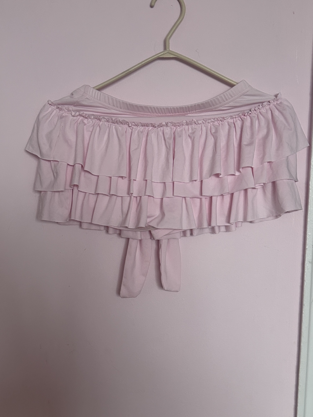 Pink Ruffled miniskirt