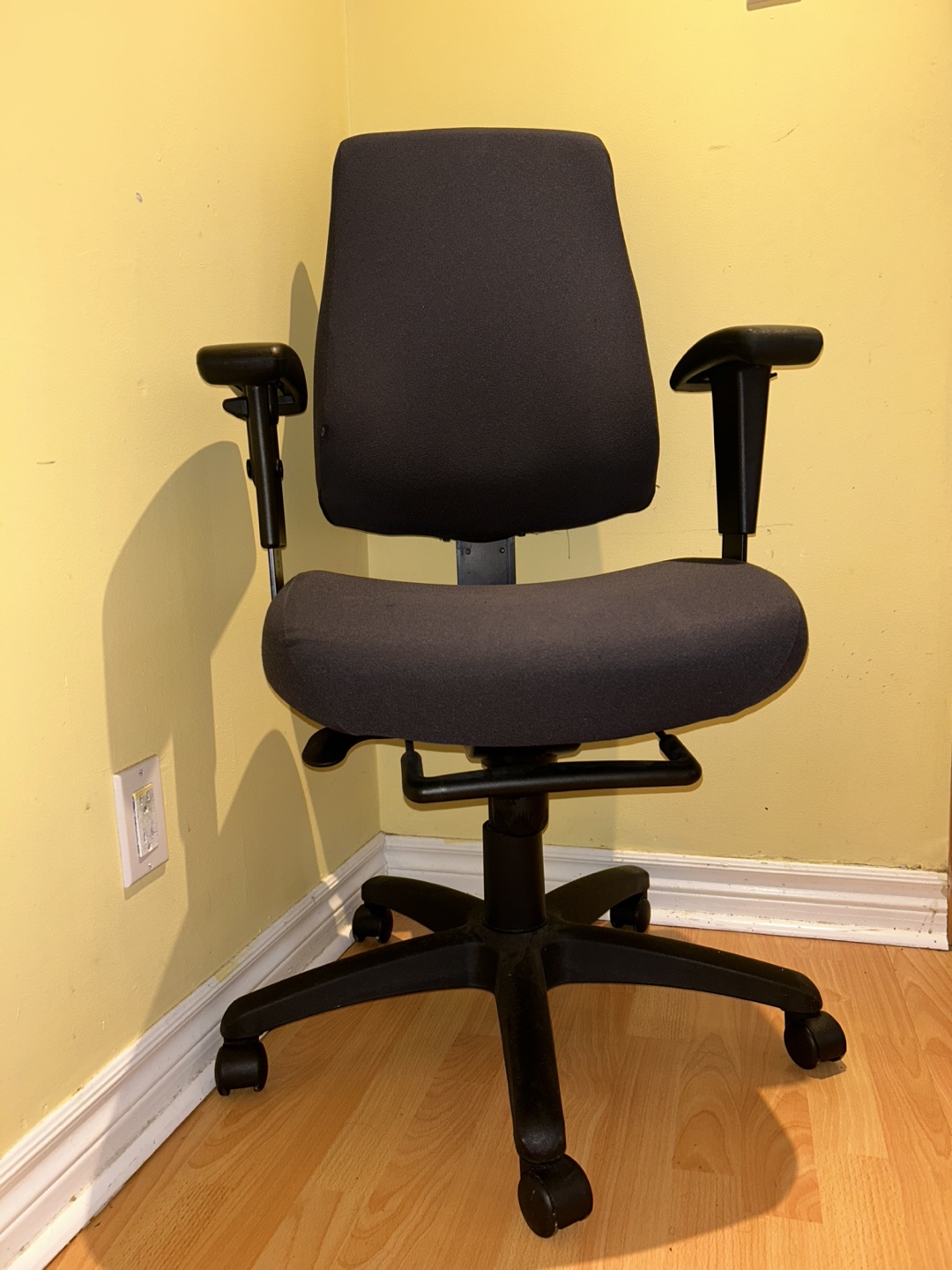 Office Chair - photo 2