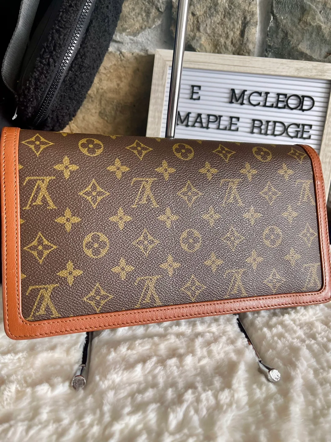 Vintage Louis Vuitton Monogram Canvas Clutch image indicator(6)