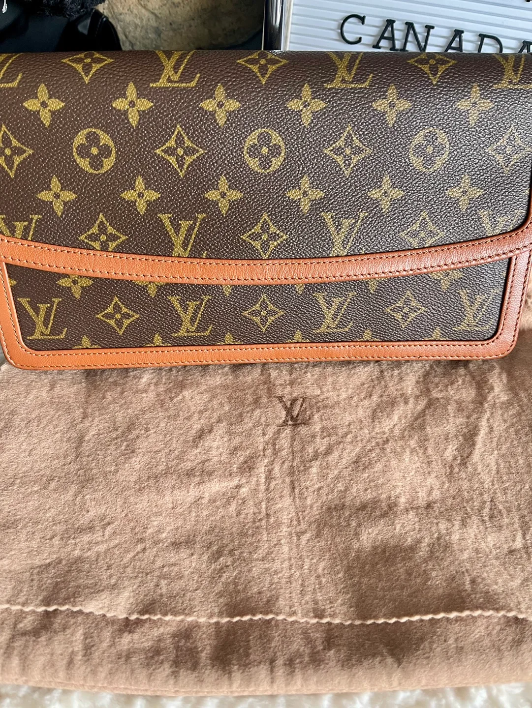 Vintage Louis Vuitton Monogram Canvas Clutch image indicator(7)