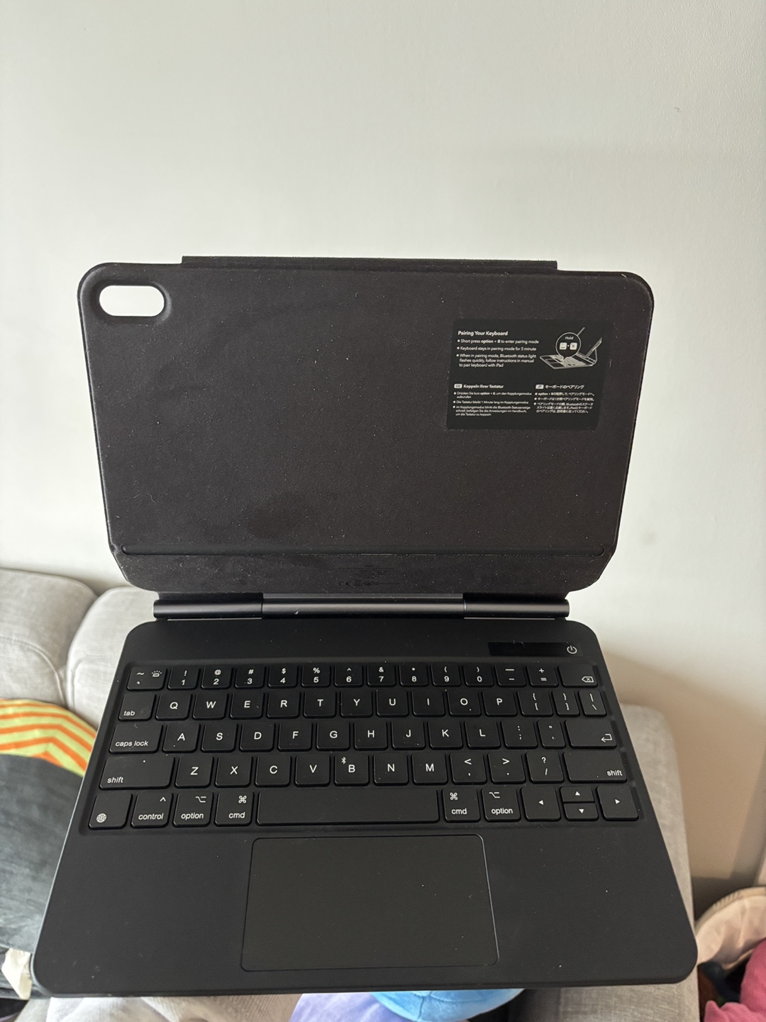 Magnetic Keyboard Case for iPad 10th Gen - photo 3