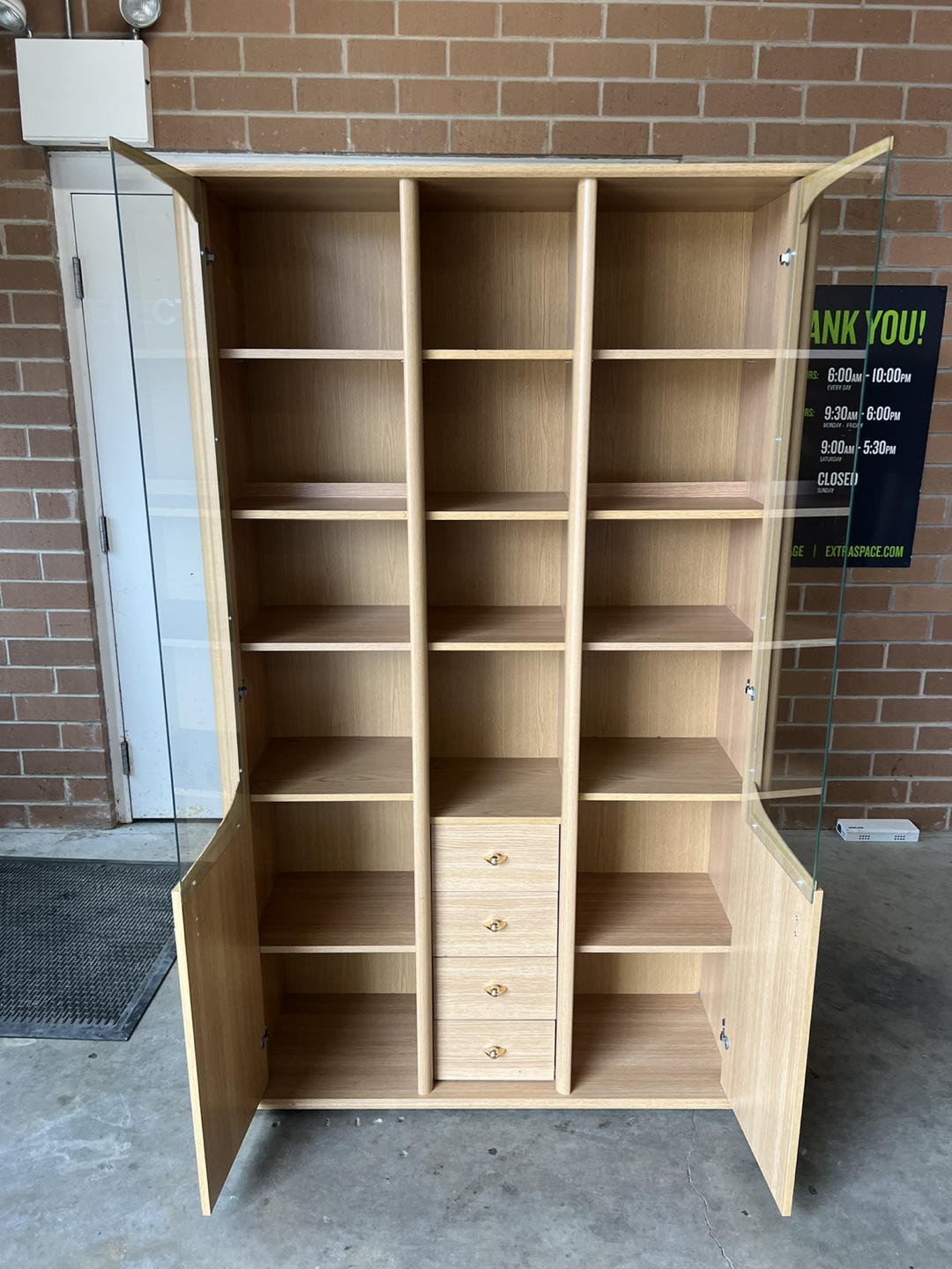 Bookcase w/storage and glass doors. - photo 4