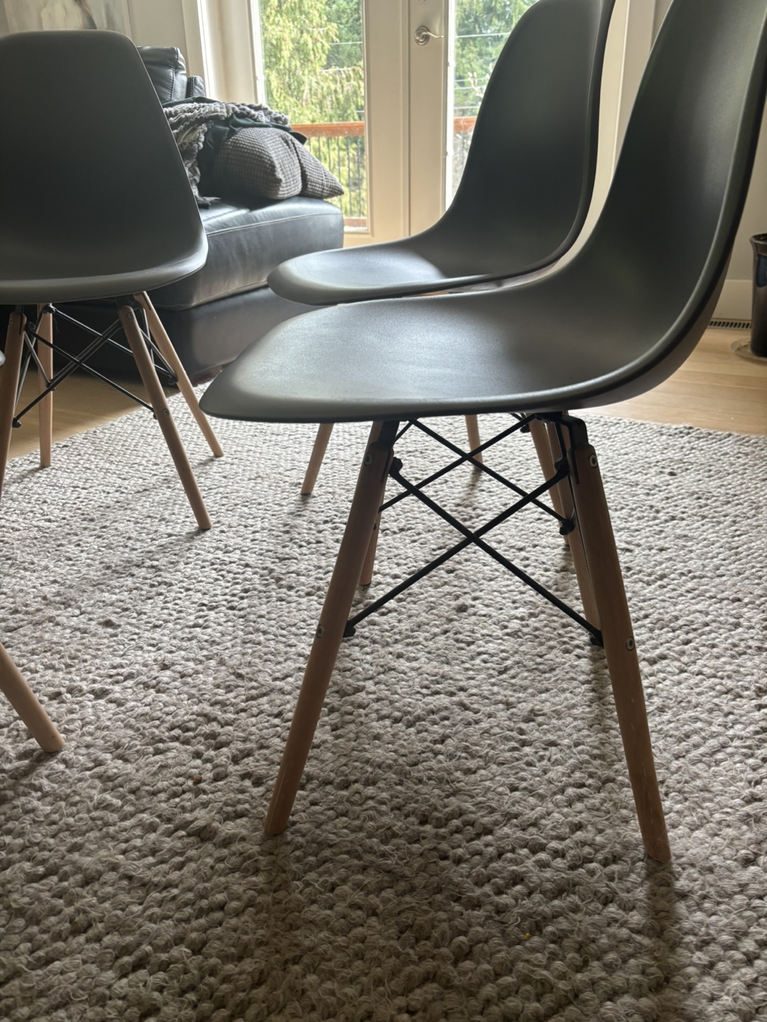 Set of Four Mid-Century Modern Style Dining Chairs - photo 2