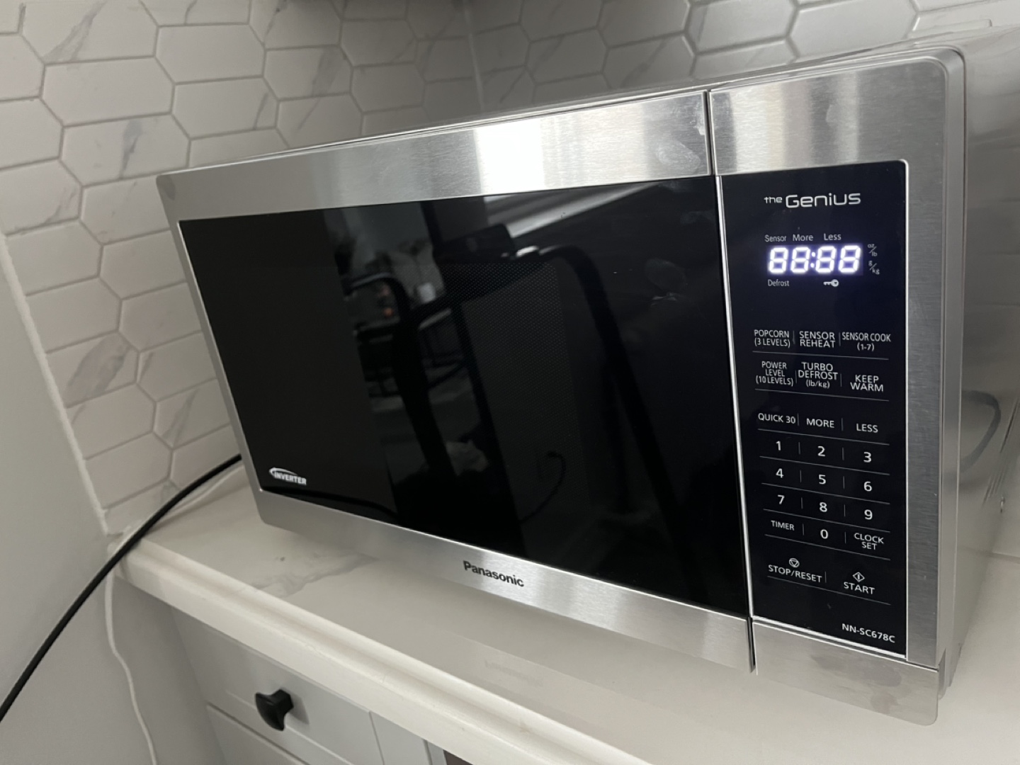 Panasonic Genius Inverter Microwave NN-SC678C