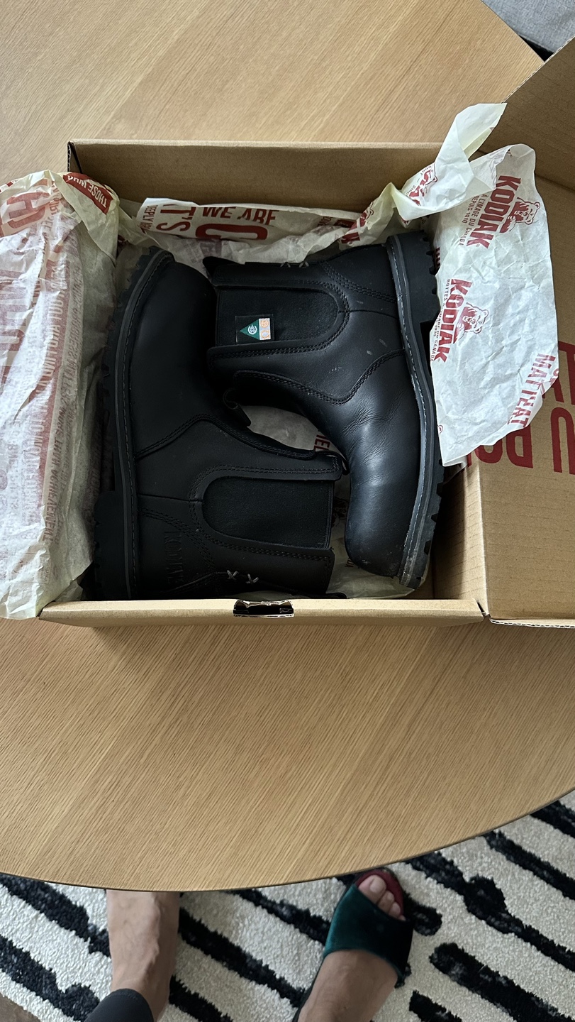 Kodiak Bralorne Women's Chelsea Boots - Size 6 - photo 2