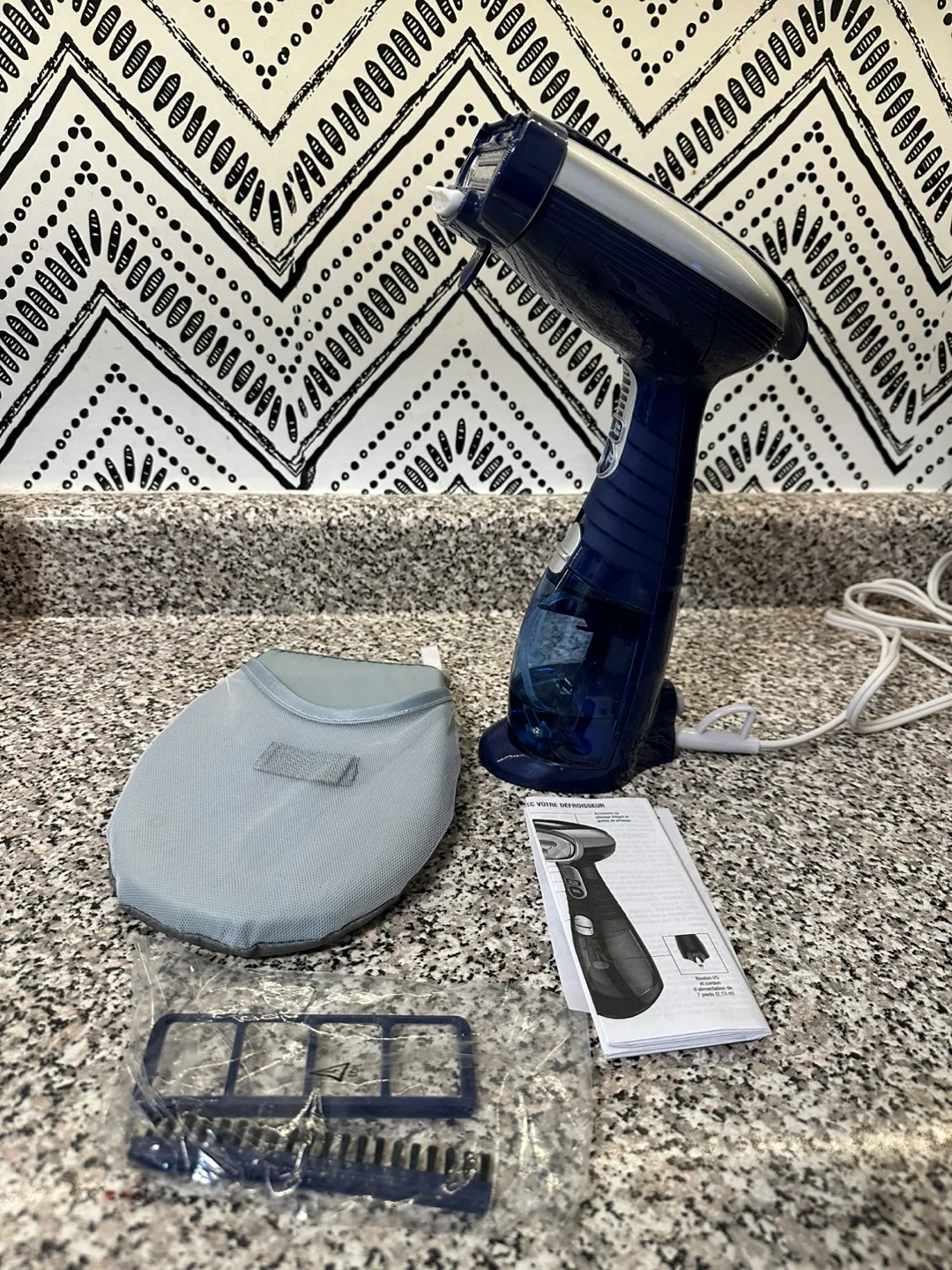 Conair Turbo ExtremeSteam Handheld Garment Steamer thumbnail