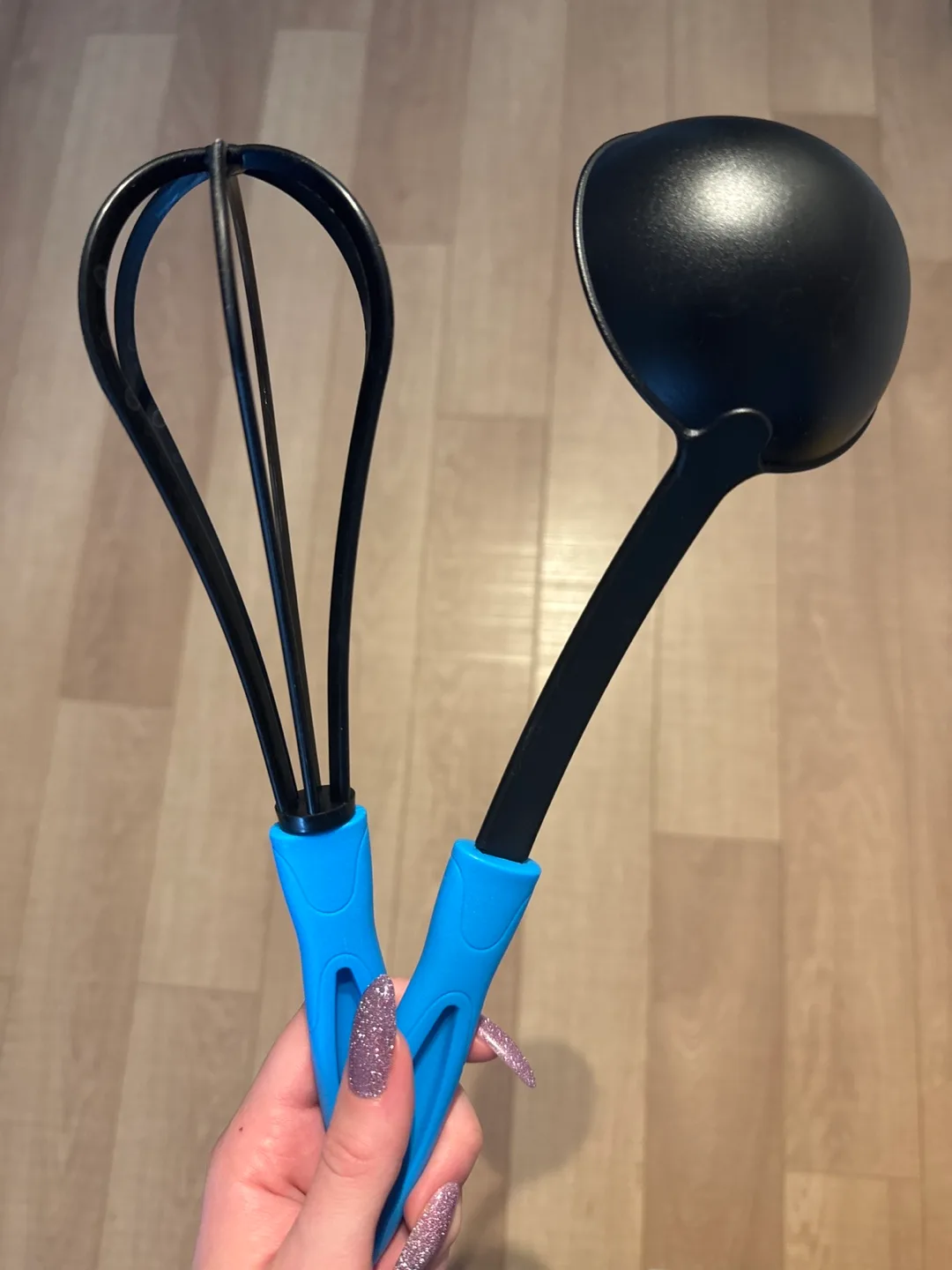 Black Ladle and Whisk Set image indicator(2)