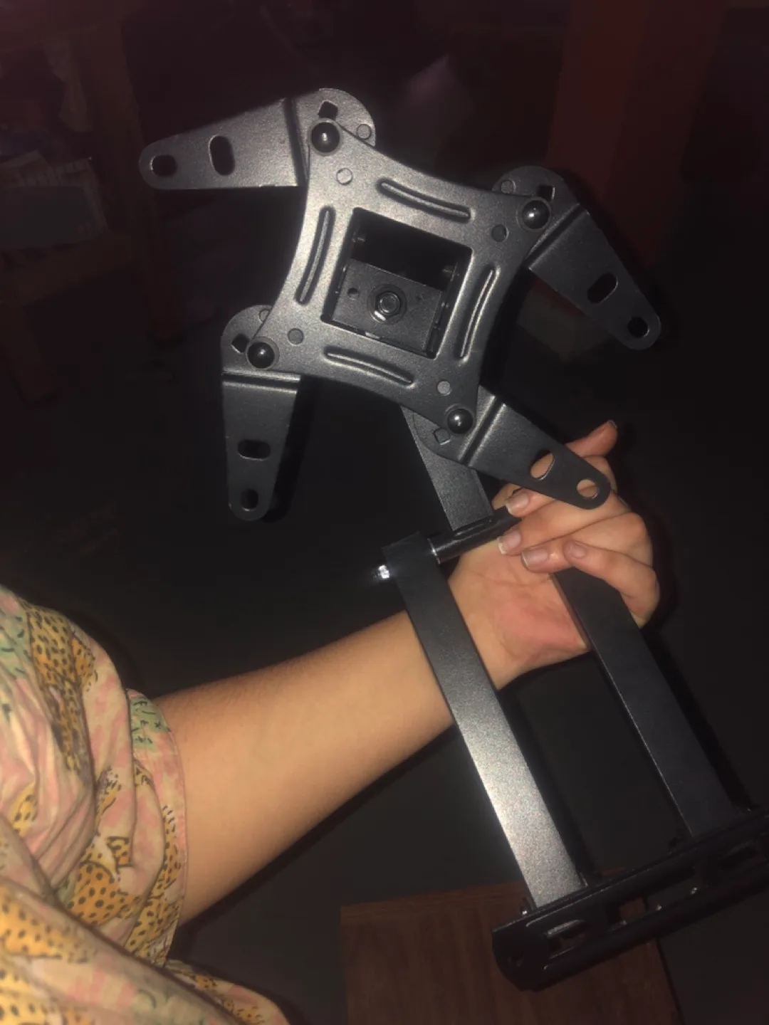 Black TV Wall Mount Bracket (moving sale) image indicator(2)