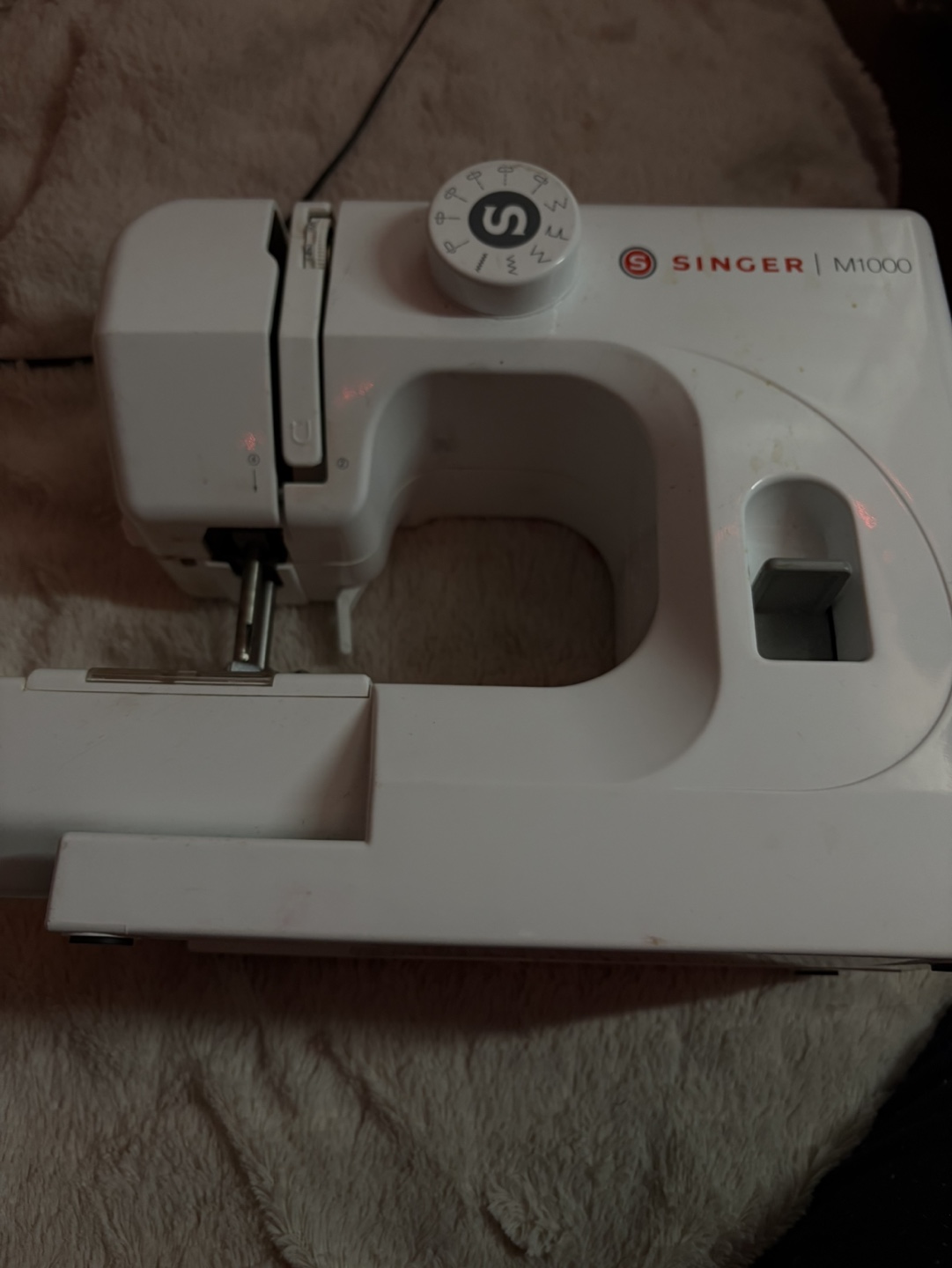 Singer M1000 Sewing Machine