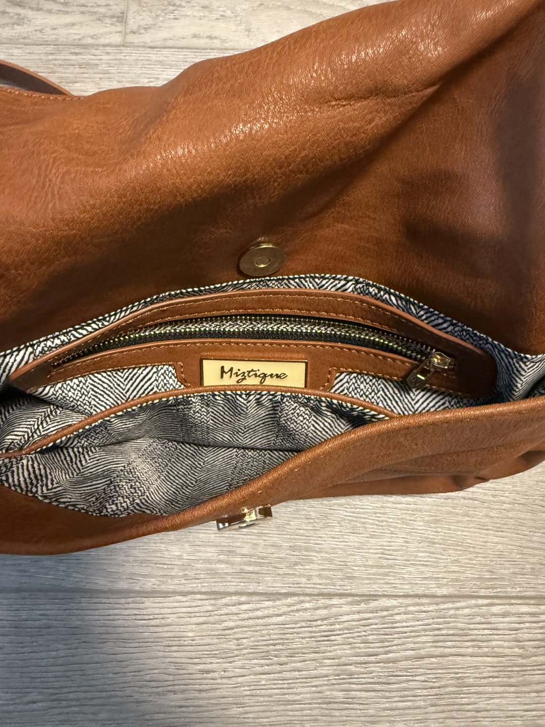 Purse used once only - photo 3
