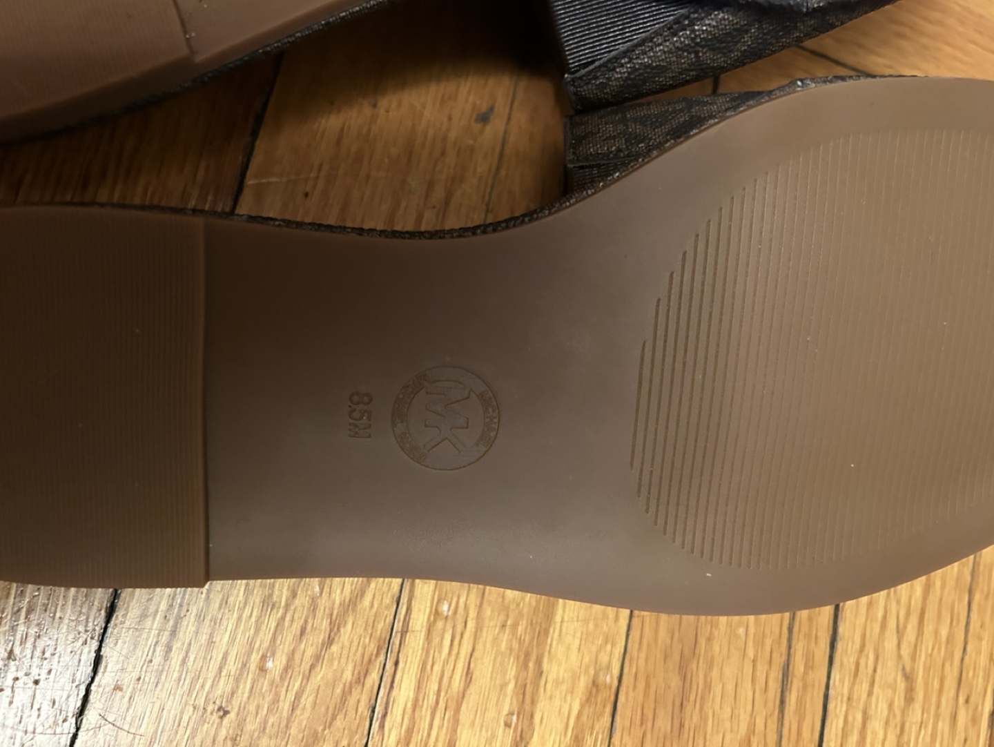 Michael Kors Brown MK Slides Size 8.5M - photo 4