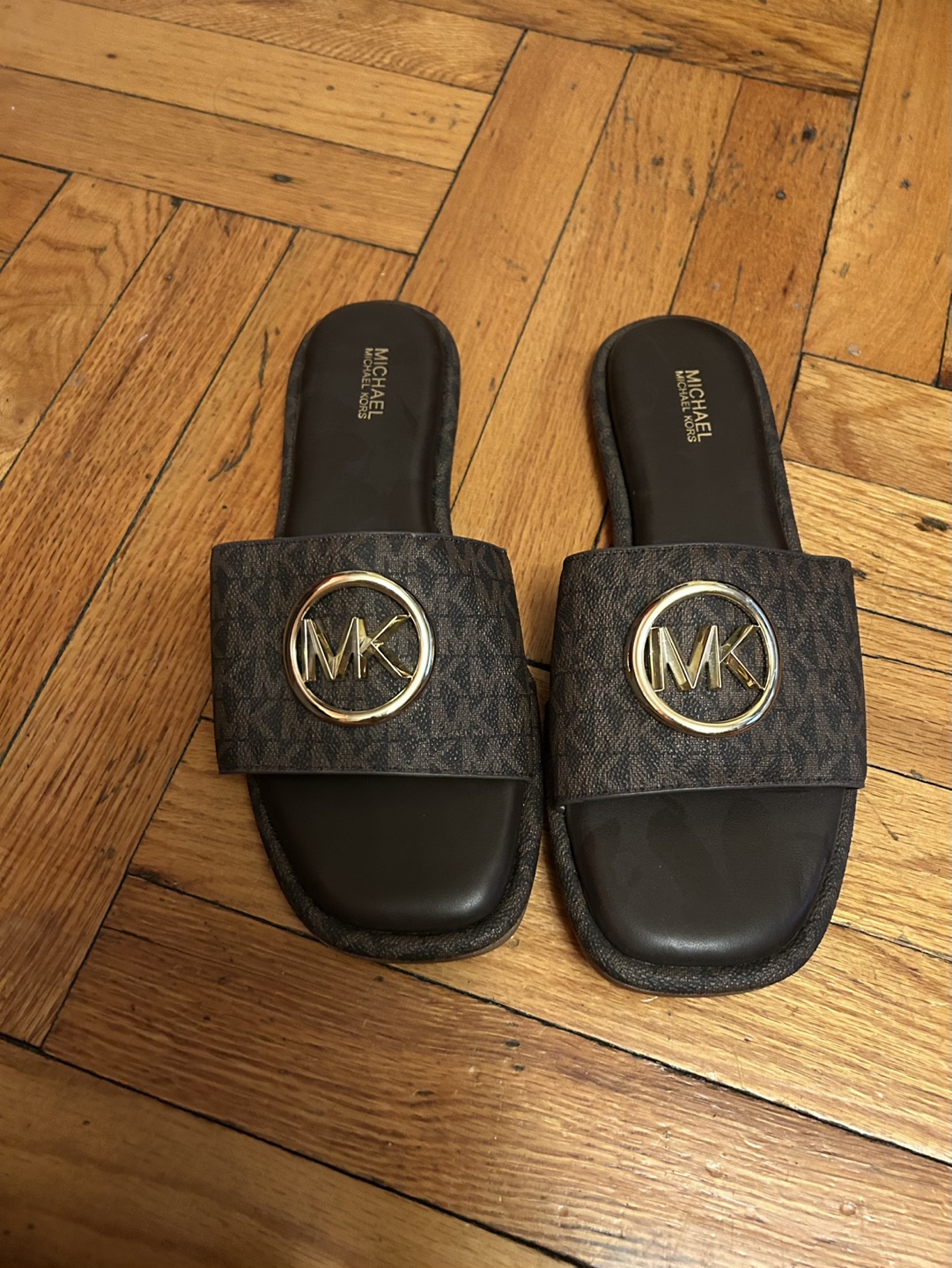 Michael Kors Brown MK Slides Size 8.5M