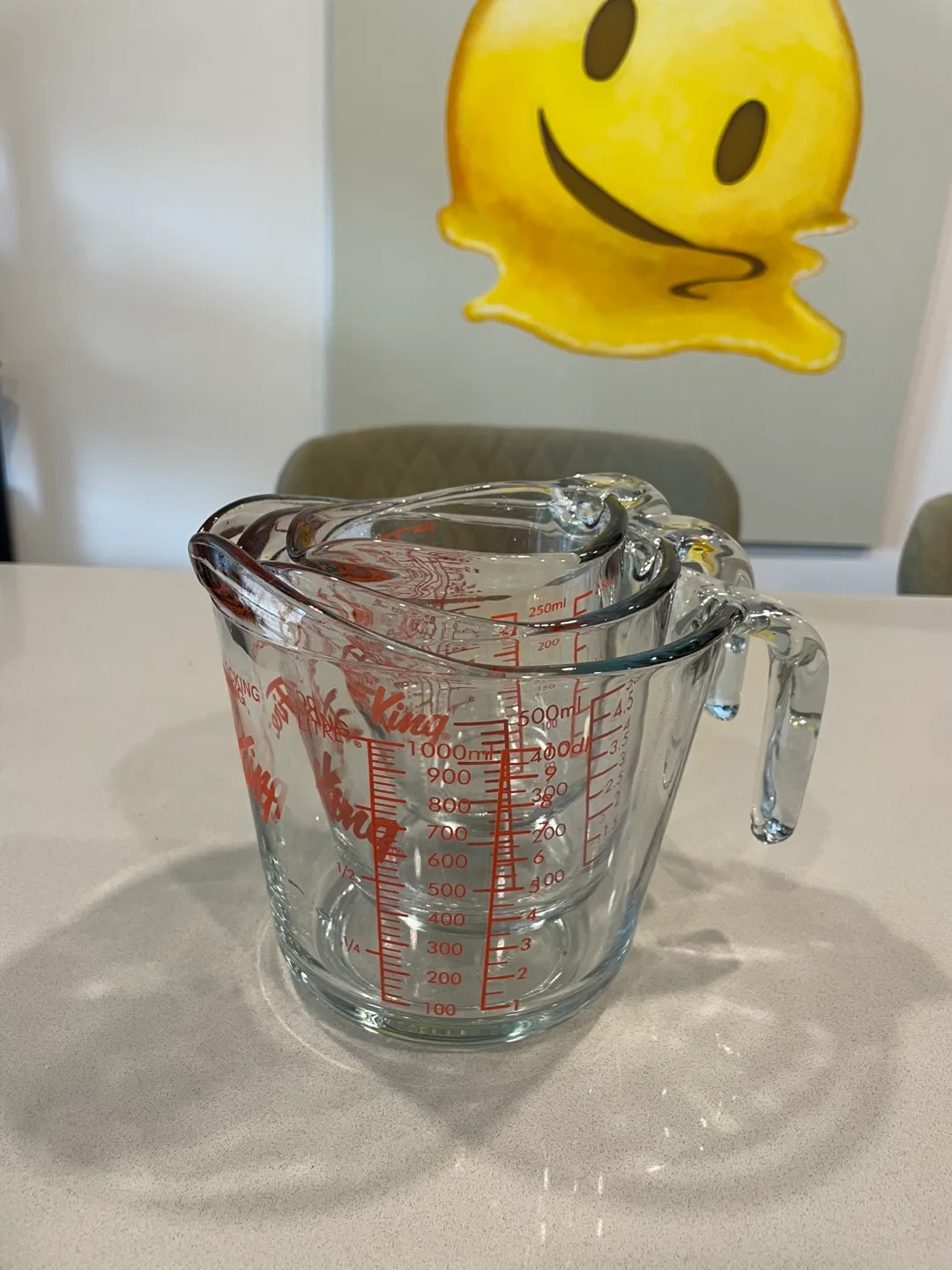 Set of 3 Pyrex Glass Measuring Jugs thumbnail